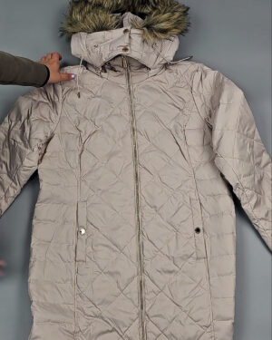 Фотография  560 - Верхняя одежда женская CAN 104#15 кг, ЛОТ СТ-9350 оптом в Петрозаводске и Карелии