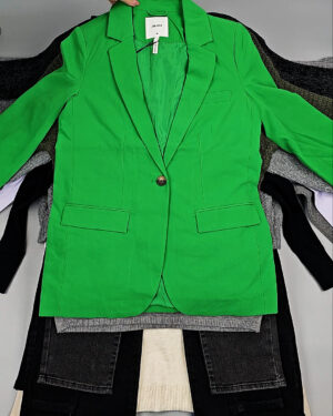 Фотография  269 - Bestseller Winter mix 104#15 кг, ЛОТ № СТ-9526 оптом в Петрозаводске и Карелии