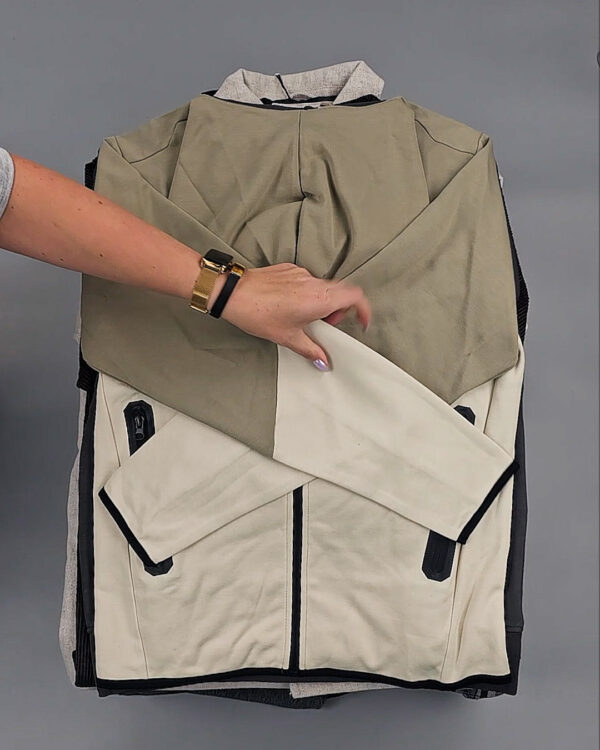 Фотография  860 - JACK JONES Men Winter mix 075#20 кг, ЛОТ № СТ-9446 оптом в Петрозаводске и Карелии