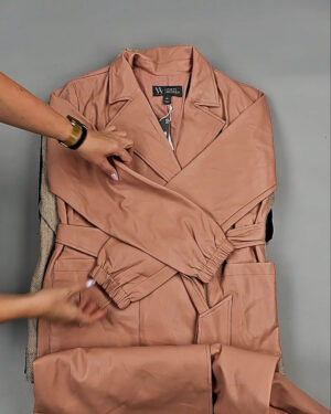 Фотография  456 - Ветровки женские CAN 104#11,5 кг, ЛОТ СТ-9401 оптом в Петрозаводске и Карелии