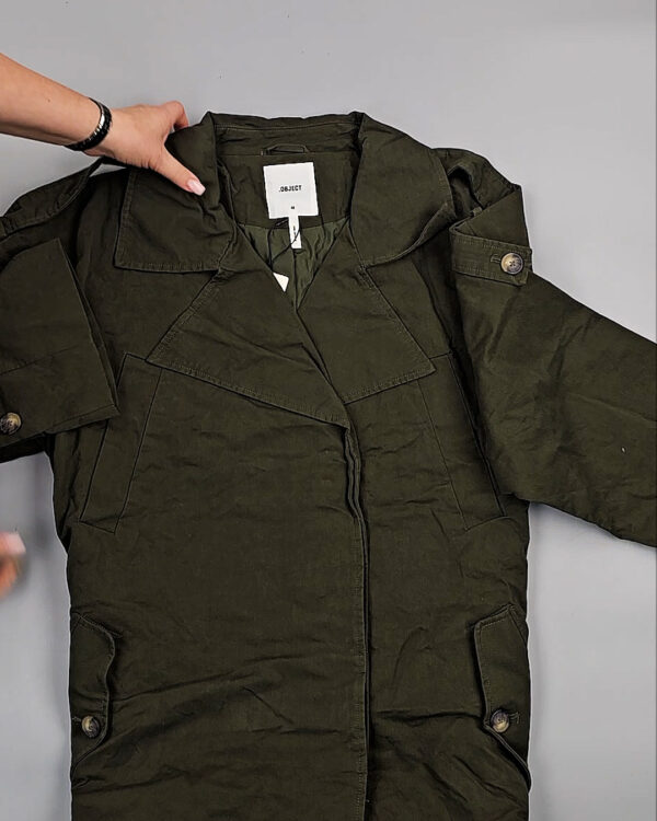 Фотография  411 - Ветровки Bestseller+DK 035#10 кг, ЛОТ СТ-9396 оптом в Петрозаводске и Карелии