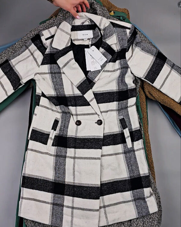 Фотография  529 - Пальто Bestseller 045#10 кг оптом в Петрозаводске и Карелии