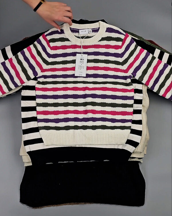 Фотография  744 - Джемпера VILA W 104#7 кг, ЛОТ СТ-9991 оптом в Петрозаводске и Карелии