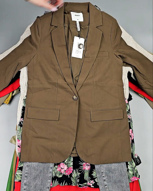 Фотография  907 - DK+Bestseller 085#16 кг оптом в Петрозаводске и Карелии