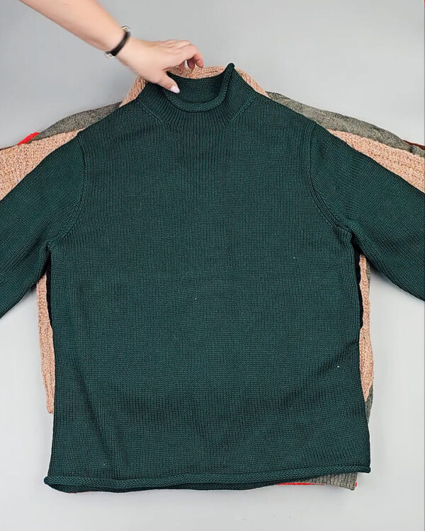 Фотография  342 - Джемпера СТОК CAN#10 кг, ЛОТ СТ-9915 оптом в Петрозаводске и Карелии