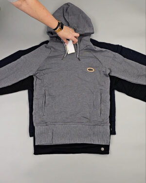 Фотография  752 - Толстовки Bestseller+DK 035#7 кг, ЛОТ СТ-9840 оптом в Петрозаводске и Карелии