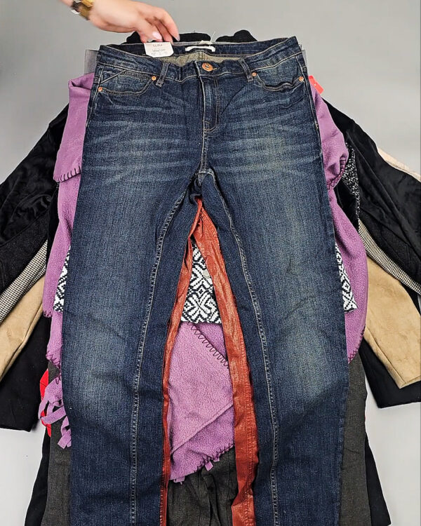 Фотография  214 - Женский микс зима (Winter mix)#20 кг, ЛОТ СХ-0206 оптом в Петрозаводске и Карелии