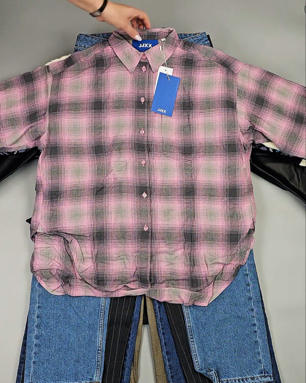 Фотография  342 - JACK JONES Women Winter mix 075 #15 кг, ЛОТ СТ-9960 оптом в Петрозаводске и Карелии