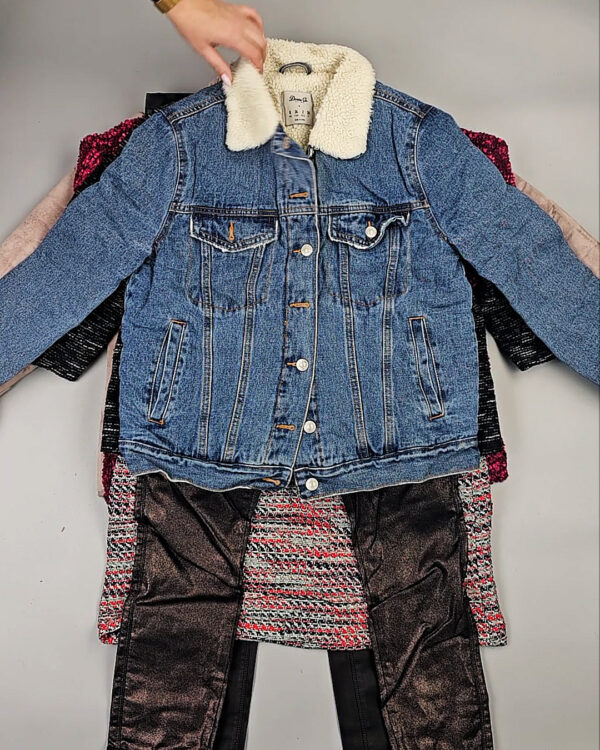 Фотография  985 - Женский микс зима (Winter mix)#20 кг, ЛОТ СХ-0205 оптом в Петрозаводске и Карелии