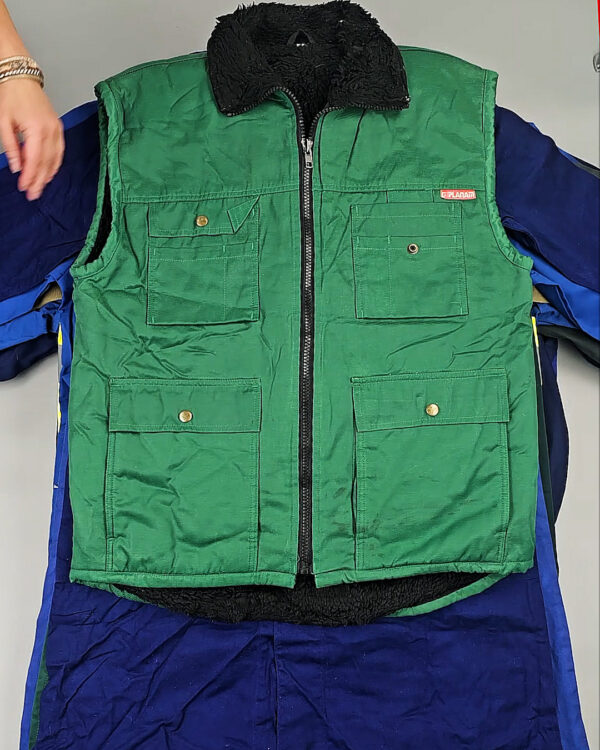 Фотография  825 - Рабочая одежда крем+экстра (Work clothes cr+ex)#25 кг, ЛОТ СХ-0265 оптом в Петрозаводске и Карелии